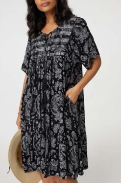 Paisley Print Keyhole Neck Relaxed Dress -Girls Zone D170409 BLACK AND WHITE 6